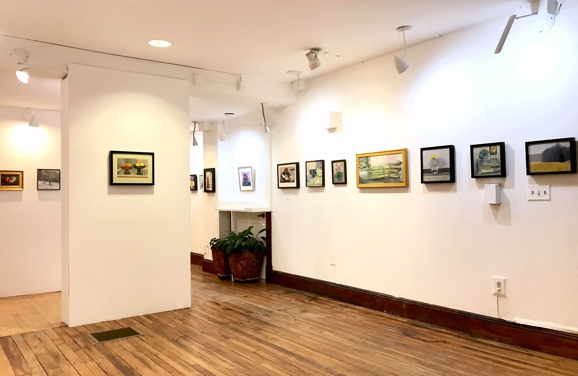 A CHANGING FORM Fine Art Ceramics